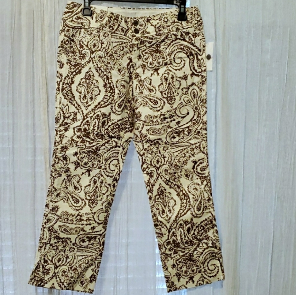 Gap Modern Fit cropped pants, size 4